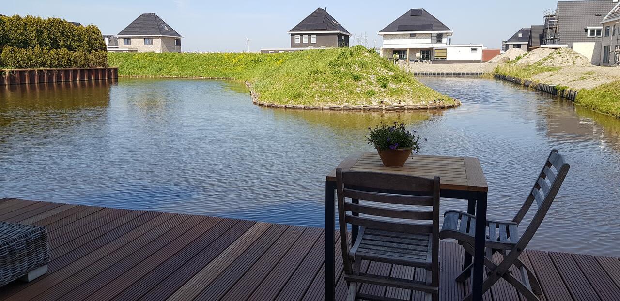 Prachtig Vrijstaand Appartement Aan Het Water Heerhugowaard Exterior foto
